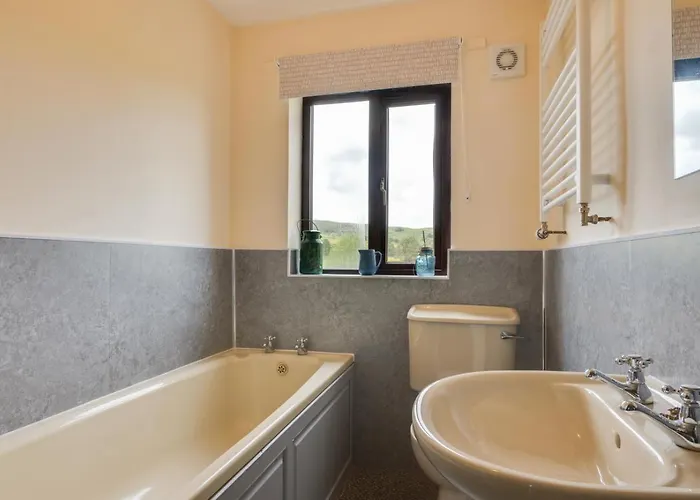 4 Bed In Oc-ds940 Hawes