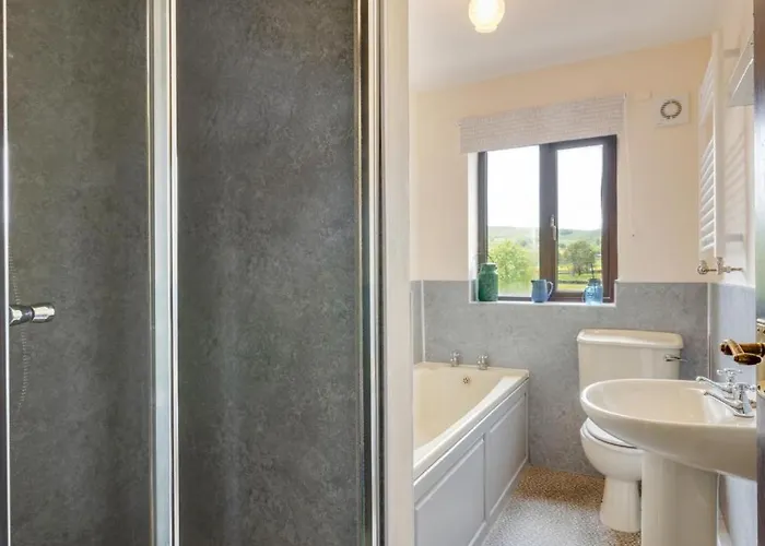 4 Bed In Oc-ds940 Hawes